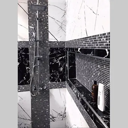 Lux In Downtown Of Βελιγράδι