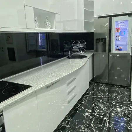 Apartment Lux In Downtown Of