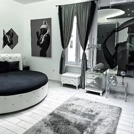 Lux In Downtown Of Διαμέρισμα *